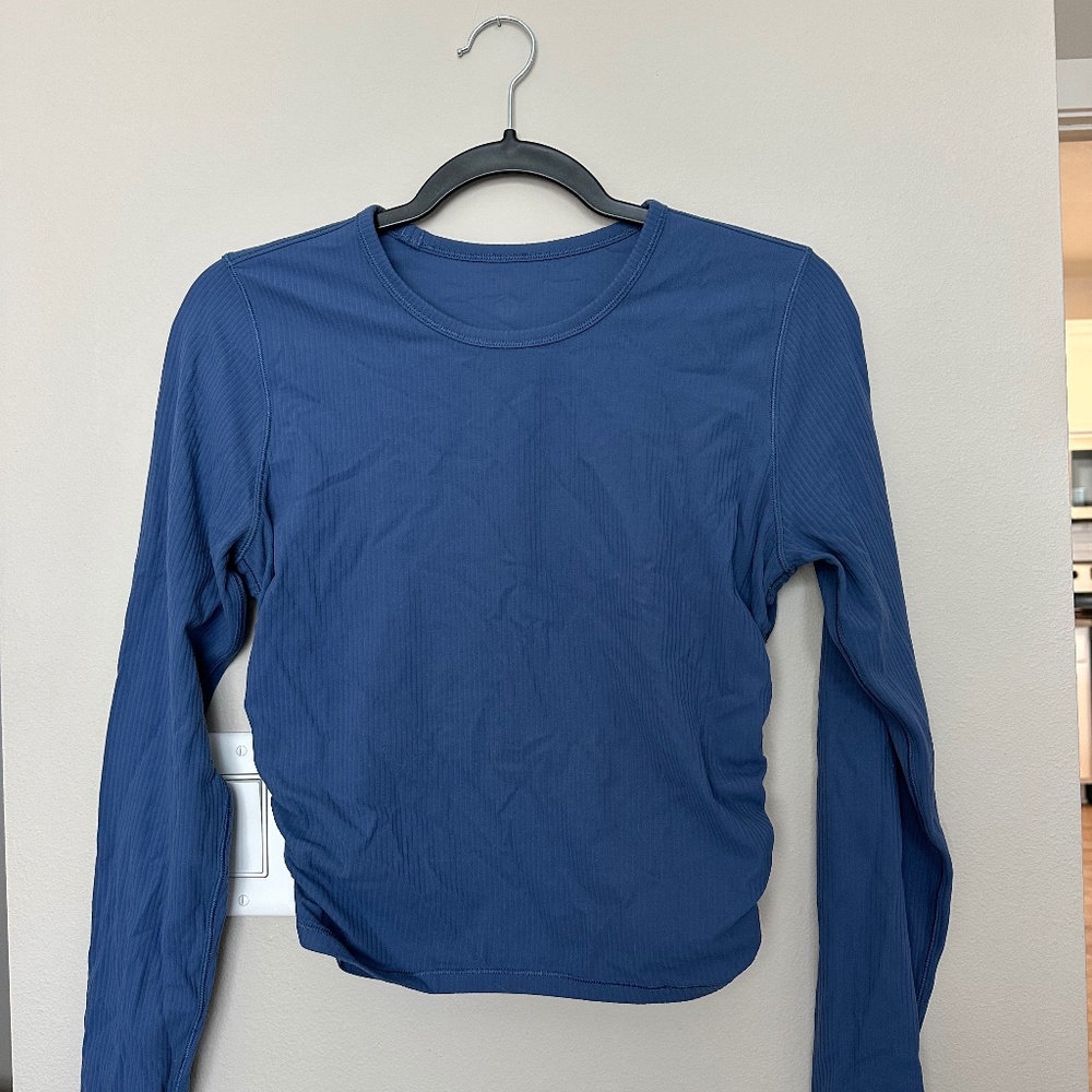 Lululemon all it takes ribbed long sleeve size 6